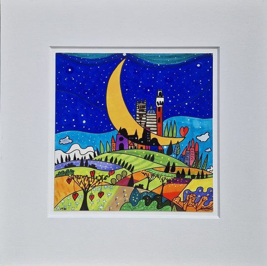 La luna abbraccia Siena