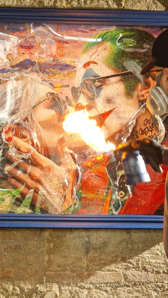 A Gotham kiss in Naples