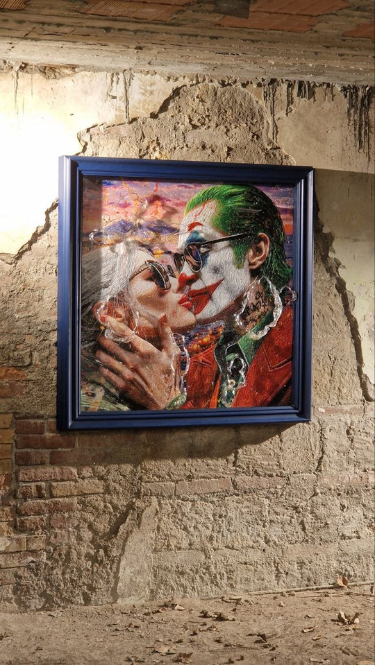 A Gotham kiss in Naples